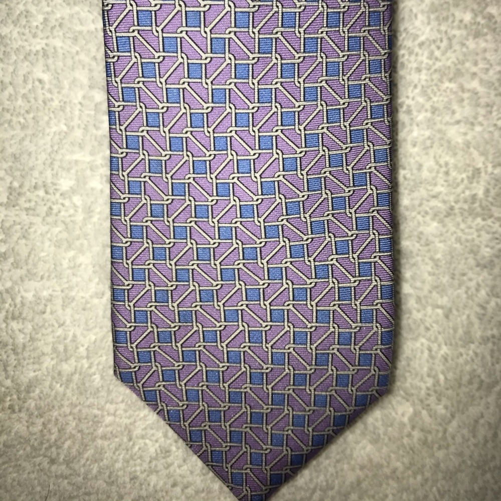 Brooks Brothers silk link pattern tie like new